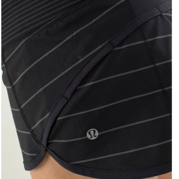 Lululemon Run: Speed Short Slalom Stripe Black  / Hyper Stripe Black - Picture 7 of 7